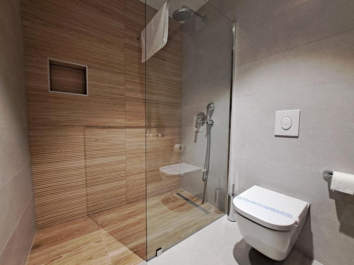 Hotel Etna Gracanica  Kültér fotó